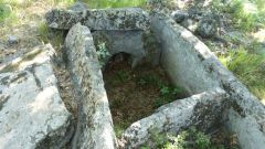 Perla Dolmen detail