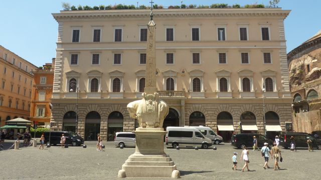 Obelisk na Piazza di S. Maria sopra Minerva