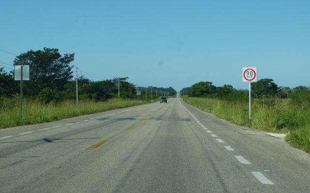 Silnice z Chetumalu do Escárcegy