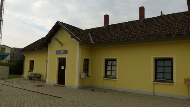 Bernhardsthal - nádraží