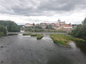 Z východu na západ 9. den – filmový