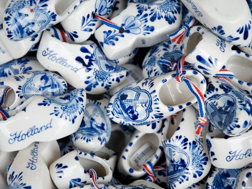 Geocachingové suvenýry – co znamenají a jak je sbírat