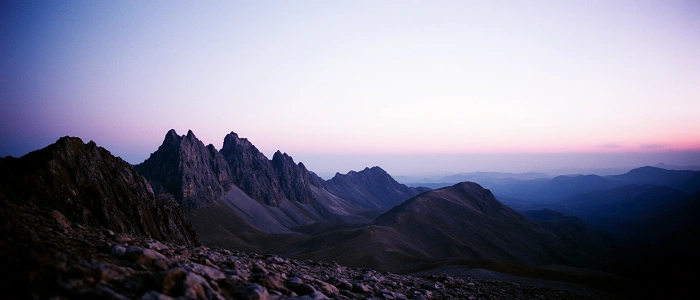 horské panorama při východu slunce