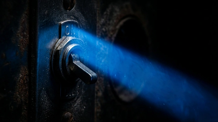 přepínač ON modré světlo, Blue Switch Day, vypnutí Selective Availability GPS